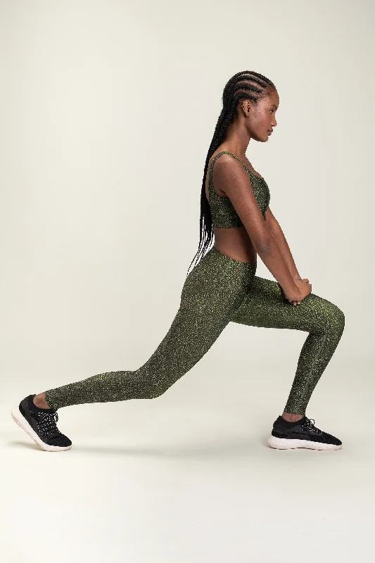 Minimal Tech Leggings Trendy High-Compression Leggings