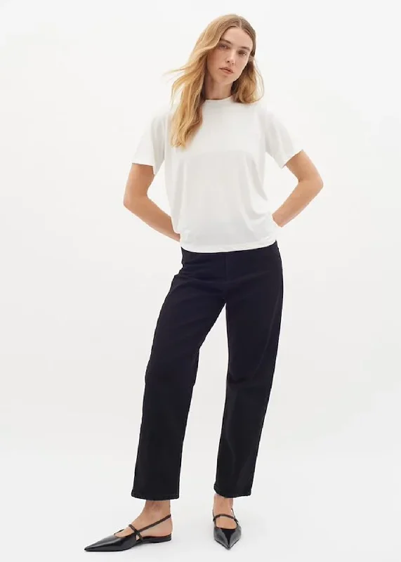 Liliana T-Shirt Front Pockets Side Pockets Patch Pockets