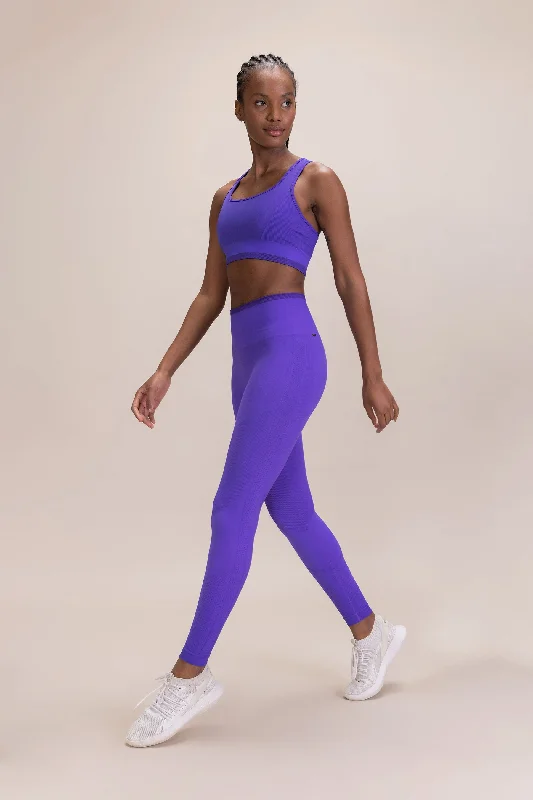 Seamless Contour Leggings Fashionable Ribbed Knit Leggings