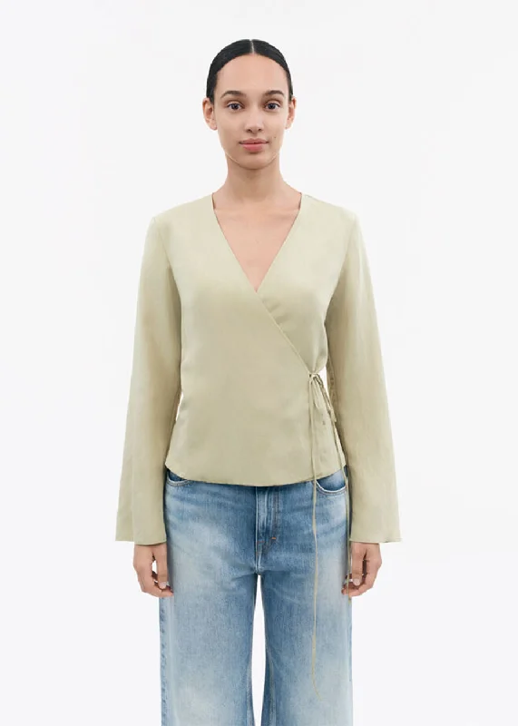 Irias Shirt Collared Crew Neck Turtle Neck