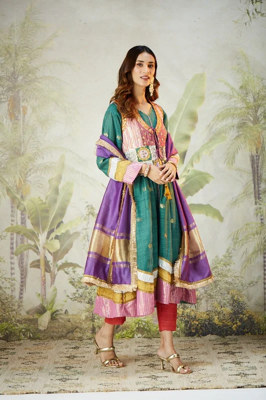 Embroidred Kurta With Overley Jacket - Emrald Green Notch Collar Jacket Peter Pan Collar Jacket Cowl Neck Jacket Embroidred Kurta With Overley Jacket - Emrald Green Notch Collar Jacket Peter Pan Collar Jacket Cowl Neck Jacket
