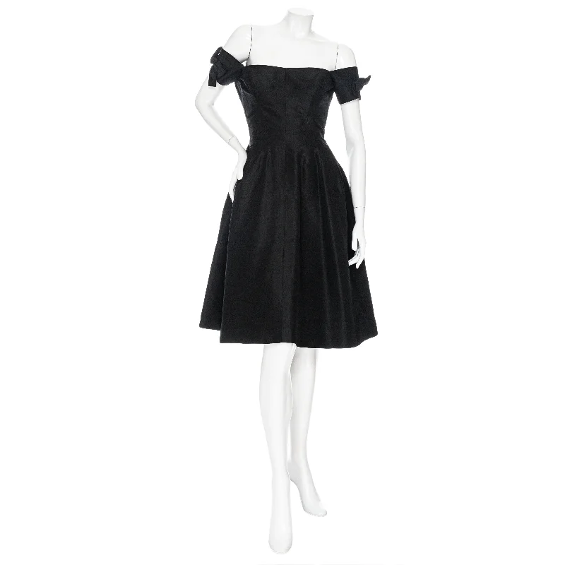 Vintage Black Taffeta Fit and Flare Shoulder-Bow Cocktail Dress Tunics Review highly Vintage Black Taffeta Fit and Flare Shoulder-Bow Cocktail Dress Tunics Review highly