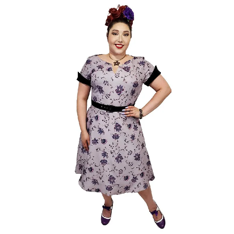 40's Split Neck Floral Swing Dress in Lavender Tunics Distressed trendy