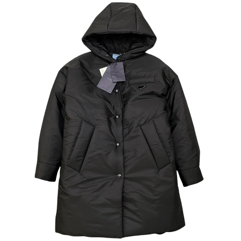 Women's Re-Nylon Plaque Logo Down Jacket Black Size IT 36 / UK 4 Welt Pockets Slit Pockets Flap Pockets