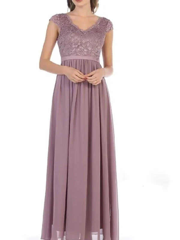 A-Line Mother of the Bride Dress Elegant V Neck Floor Length Chiffon Lace Long Sleeve with Pleats Embroidery