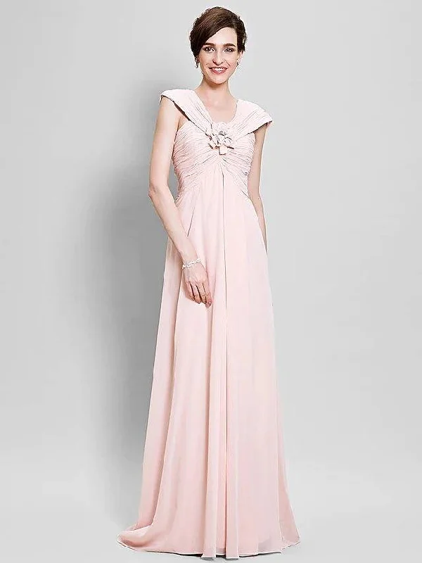 Sheath / Column Mother of the Bride Dress Floral V Neck Floor Length Chiffon Sleeveless with Criss Cross Flower