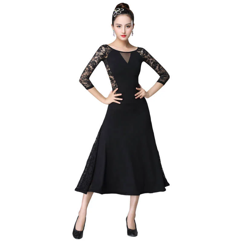 Floral Embroidery Crew Neck Ballroom Dress with Lace