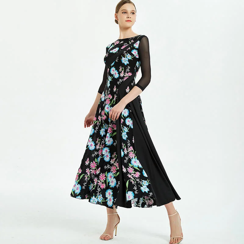 Draped Boat Neck 3/4 Length Sleeve Dress