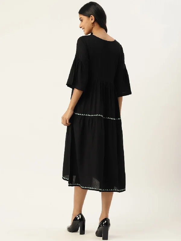 Geometric Embroidered Flared Sleeves Midi Ethnic Dress