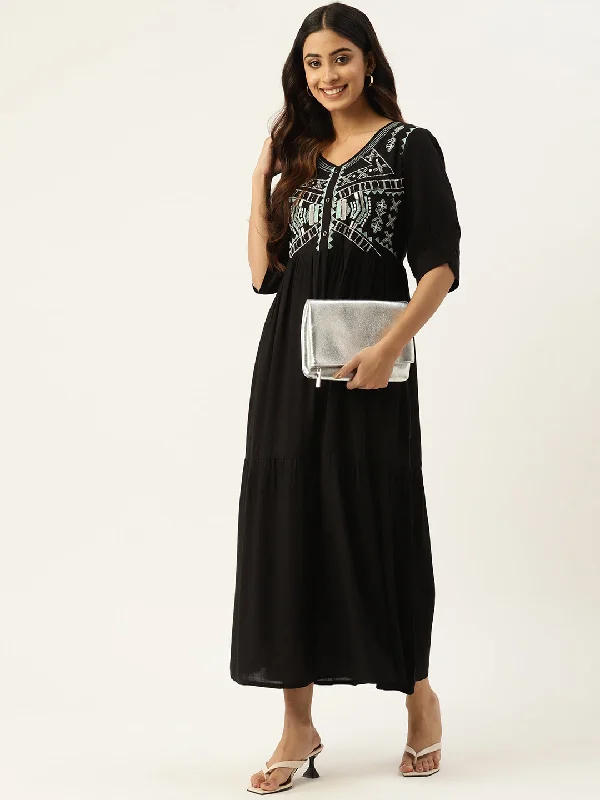 Geometric Embroidered Puff Sleeves Ethnic Dress