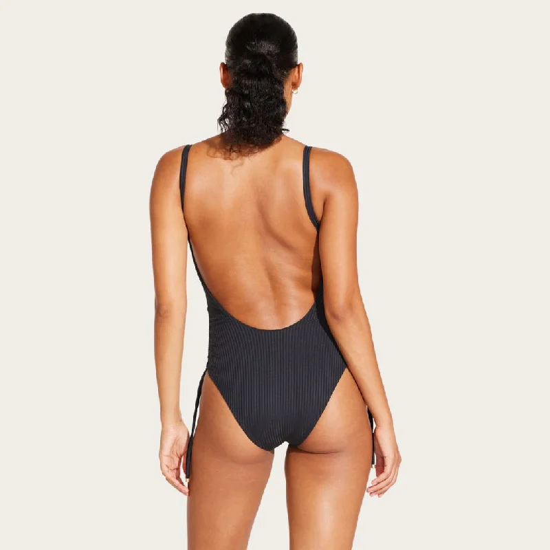 Gemma One Piece (Black)